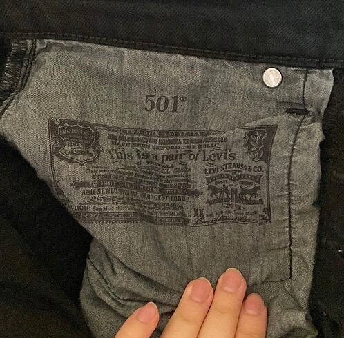 27 Beden siyah Renk Levis 501 jean