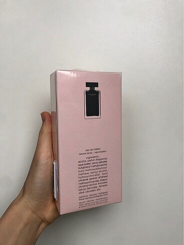 Beden NARCISO RODRIGUEZ FOR HER EDT