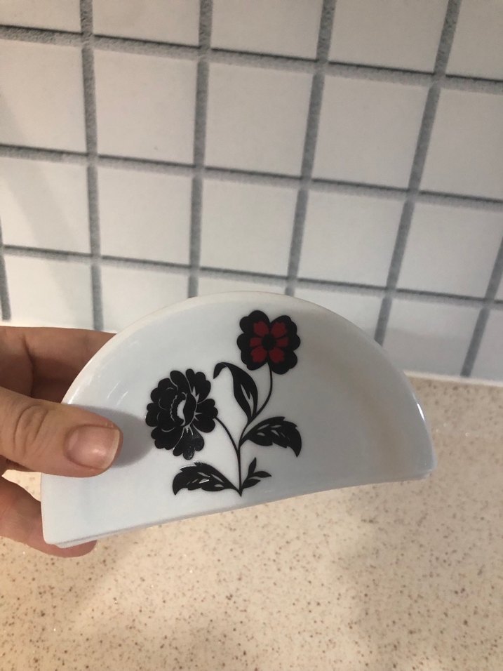 Çiçek Desenli Beyaz Peçetelik - Görsel 2