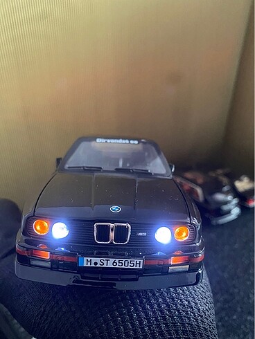 1:24~1988 BMW M3 E30 model car