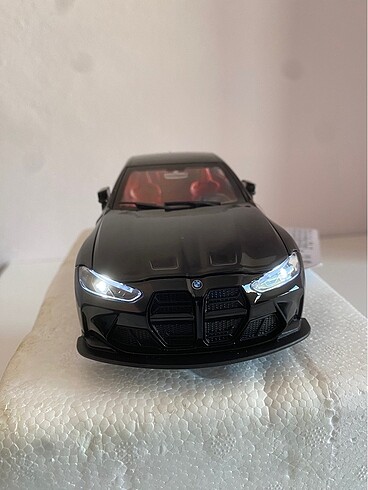 1:24~BMW M4