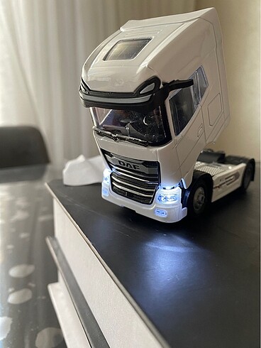  Beden DAF metal tır model