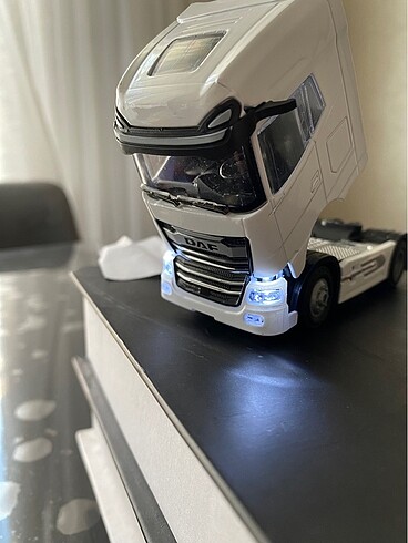  Beden Renk DAF metal tır model