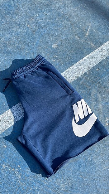Nike club alumni short