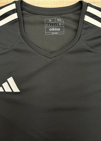 Erkek Siyah V Yaka Kısa Kollu Spor Tişört - Görsel 2