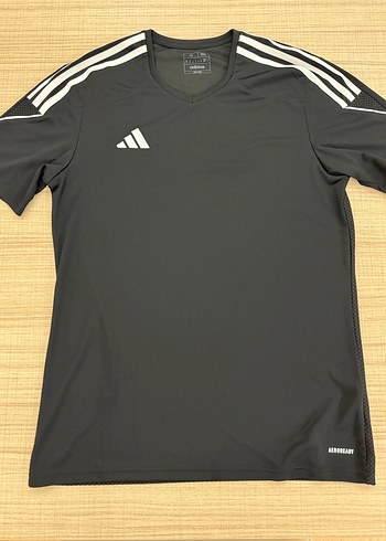 Adidas m