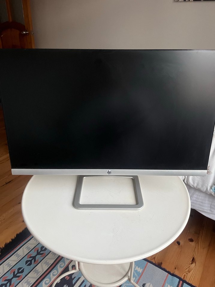 HP 24es 23.8 inch display Monitör - Görsel 2