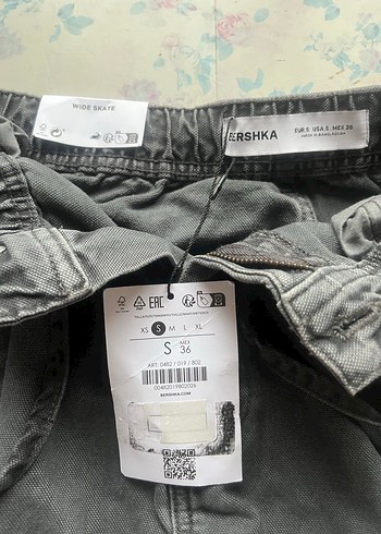 Bershka Wide Skate S beden pantolon - Görsel 6