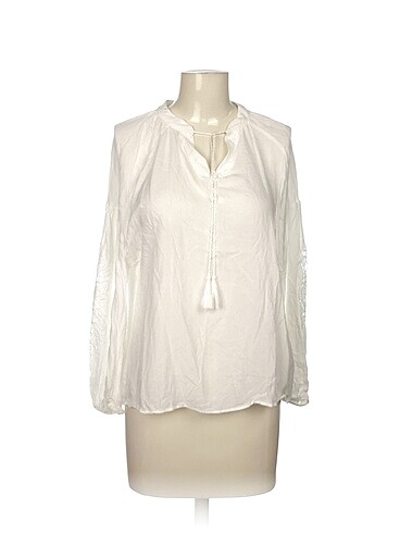 LC Waikiki Bluz %70 İndirimli.