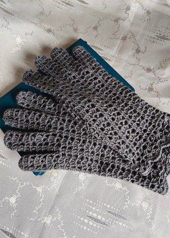 Gri Dantel Detaylı Örgü Kadın Eldiven - Görsel 9