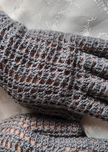 Gri Dantel Detaylı Örgü Kadın Eldiven - Görsel 3