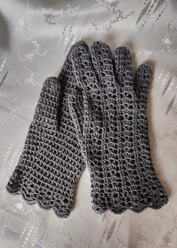 Gri Dantel Detaylı Örgü Kadın Eldiven - Görsel 4