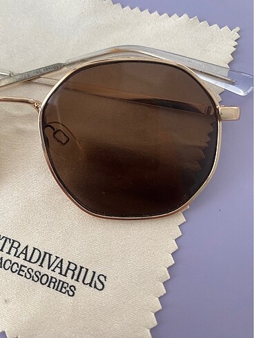Beden stradivarius gözlük