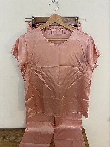 Pembe Pijama Takımı