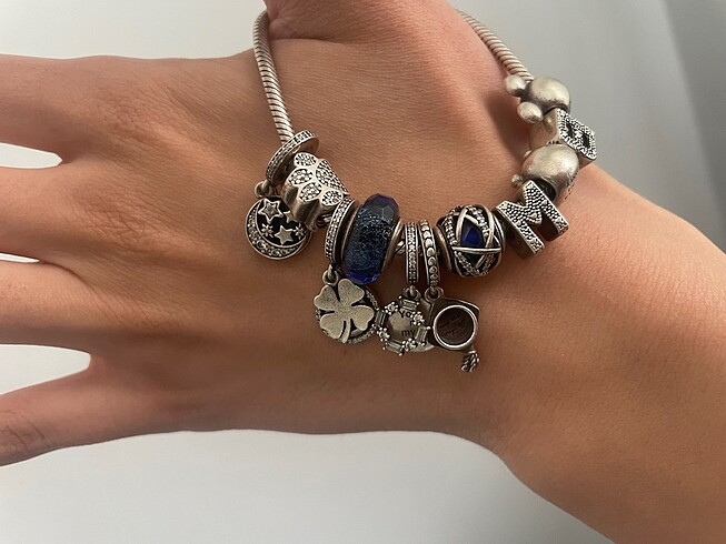 Beden Pandora charm ve bileklik