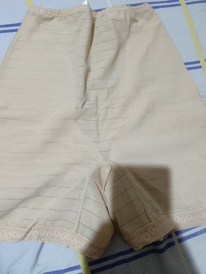 Bej Düz Desenli Hemşire Korsesi - Görsel 3