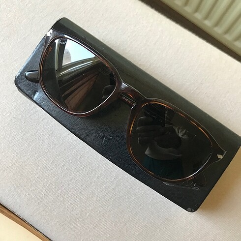 Beden Persol unisex güneş gözlüğü 2. El ürün ufak tefek kullanım izler