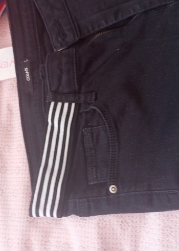 Siyah Çizgili Fermuarlı Denim Kadın Jean