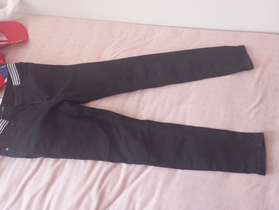 Siyah Çizgili Fermuarlı Denim Kadın Jean - Görsel 5