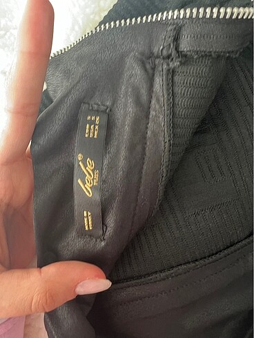 Siyah kalem etek - Görsel 2