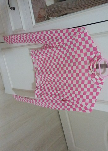 Kareli Pembe Uzun Kollu Kız crop