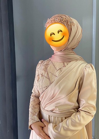 Bej Uzun Kollu Drapeli Tesettür Abiye - Görsel 2