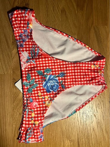 Suwen bikini altı