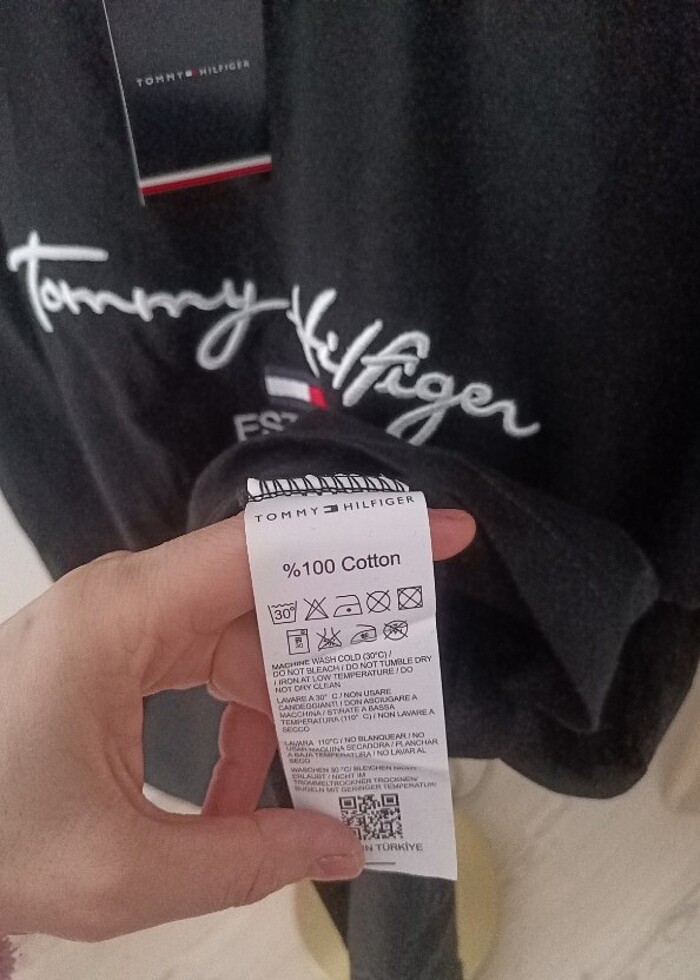 Tommy Hilfiger t-shirt yüzde yüz pamuk  - Görsel 5