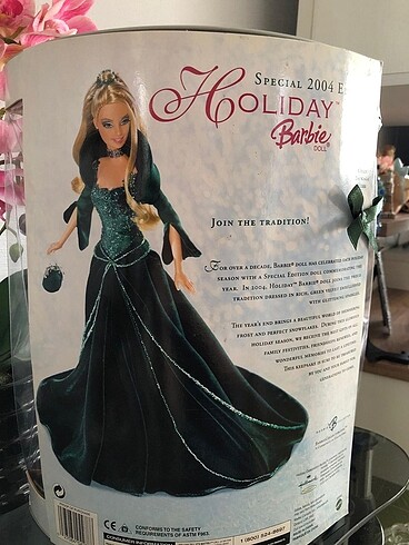  Beden Barbie Holiday 2004