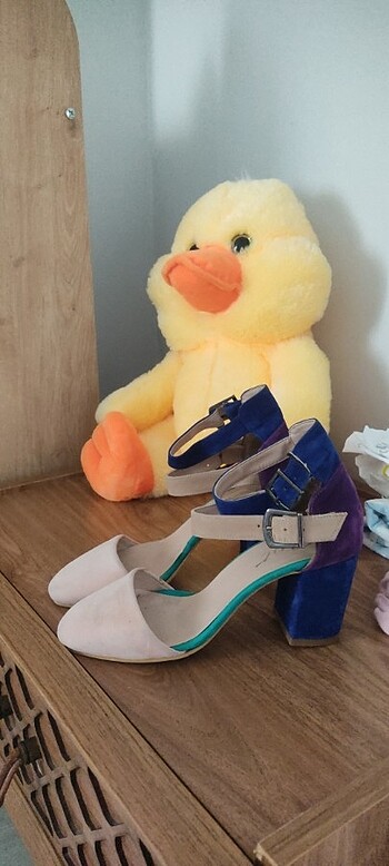 Topuklu ayakkabı - Görsel 2