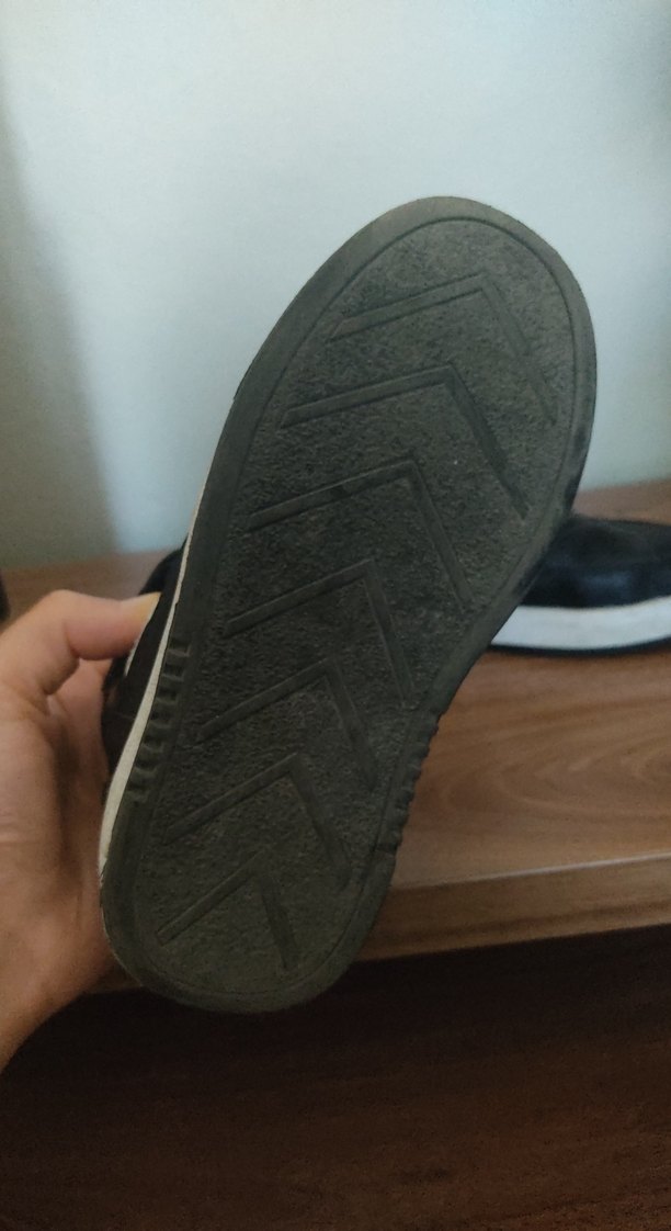 Erkek Çocuk Siyah Çizgili Spor Ayakkabı - Görsel 3