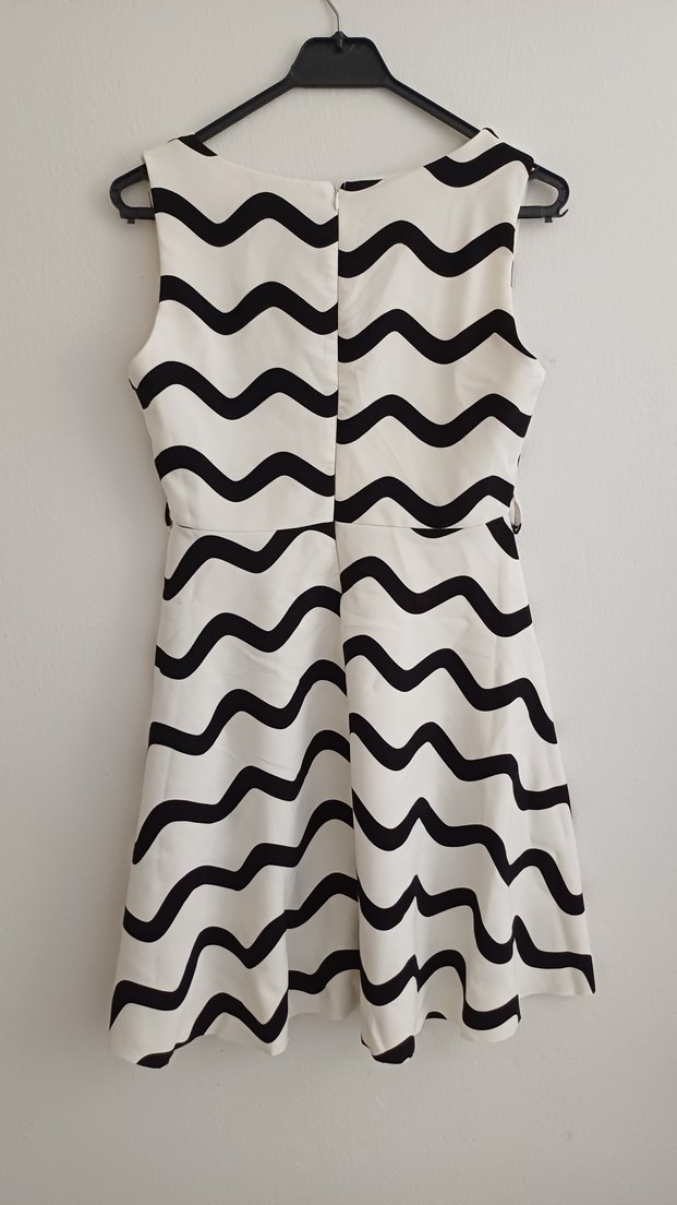 Zebra Desenli Midi Kolsuz Elbise - Görsel 2