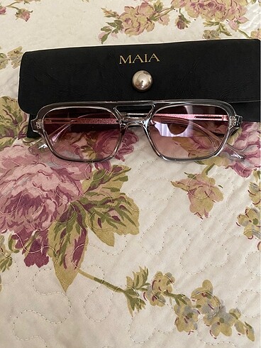 maiaeyewear