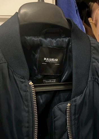 Pull and Bear Kadın Lacivert Fermuarlı Denim Ceket