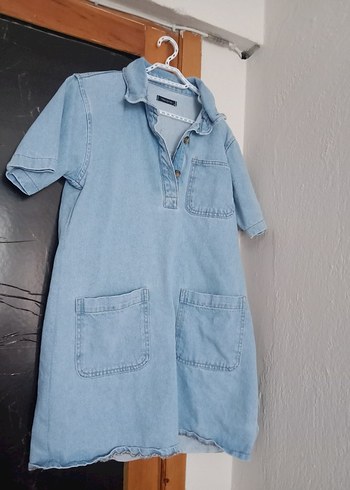 Düğmeli Cep Detaylı Mavi Denim Elbise