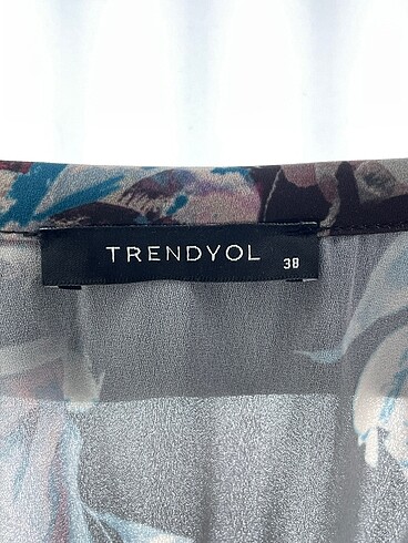 38 Beden çeşitli Renk Trendyol & Milla Günlük Elbise %70 İndirimli.