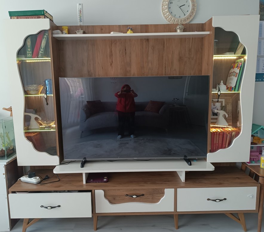 Retro Ayaklı Beyaz-Meşe TV Ünitesi & Kitaplık Seti - Görsel 3