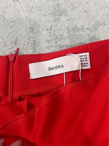 Bershka kırmızı bershka şort etek