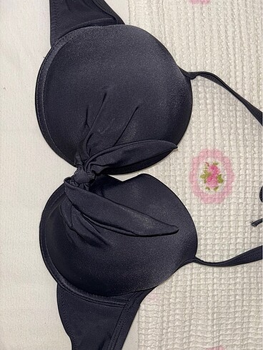 40 Beden Penti Siyah Push Up Bikini Üstü