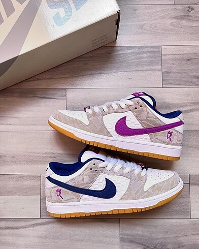 diğer Beden Nike SB Dunk Low 