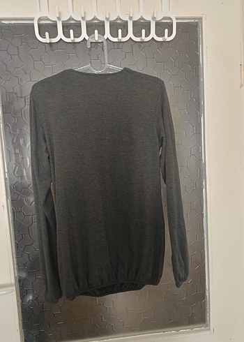 Gri V Yaka Uzun Kollu Kazağı - Görsel 4