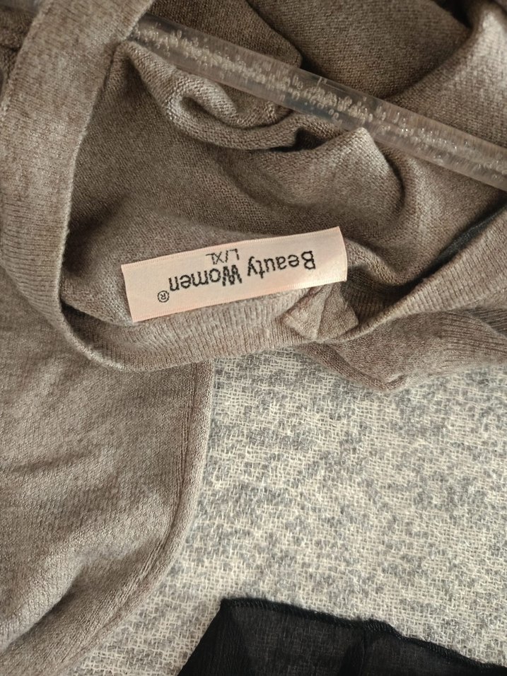 Bej V Yaka Uzun Kollu Triko Kazak - Görsel 5