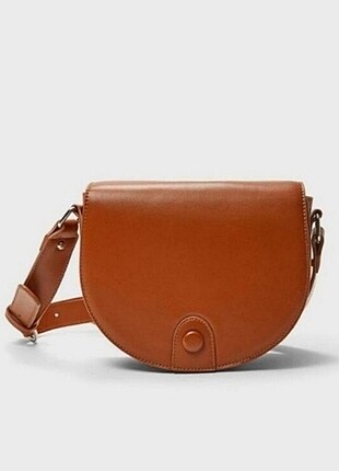 ETIKETLI STRADIVARIUS