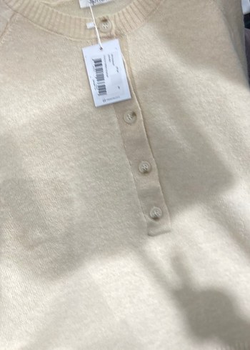 Bej Yün Düğmeli Yüksek Yaka Kadın Kazak - Görsel 2