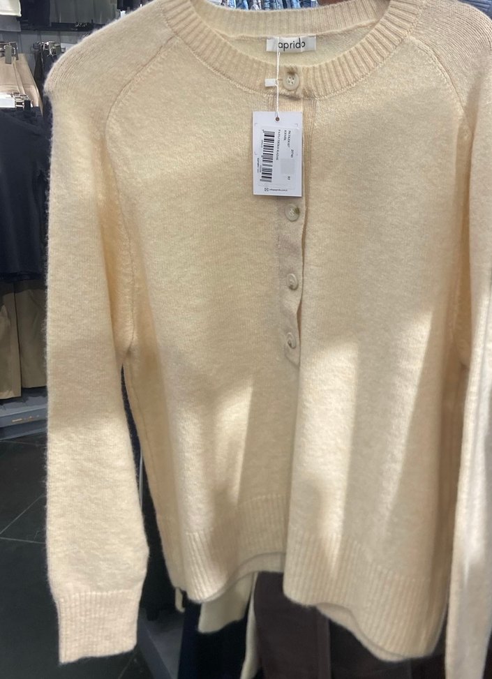 Bej Yün Düğmeli Yüksek Yaka Kadın Kazak - Görsel 3