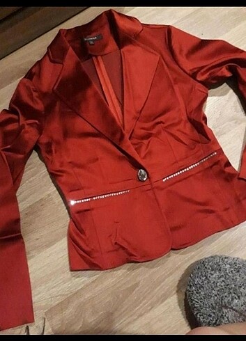 s Beden kırmızı Renk Y-London Kırmızı Saten Blazer Ceket