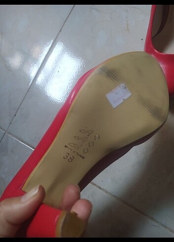 38 Beden Stiletto