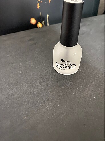 Momo primer