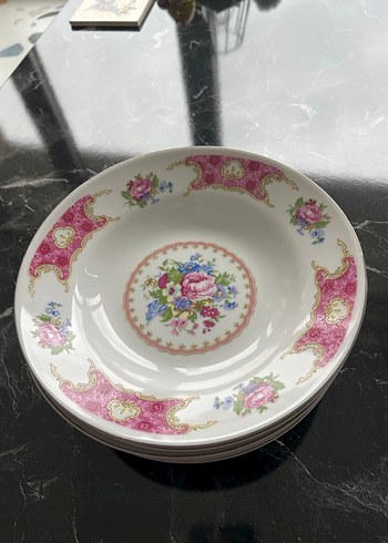 Pembe Çiçek Desenli Porselen Tabak Seti - Görsel 2