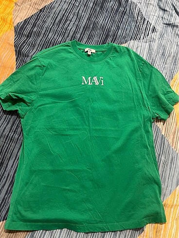 Yeşil tshirt